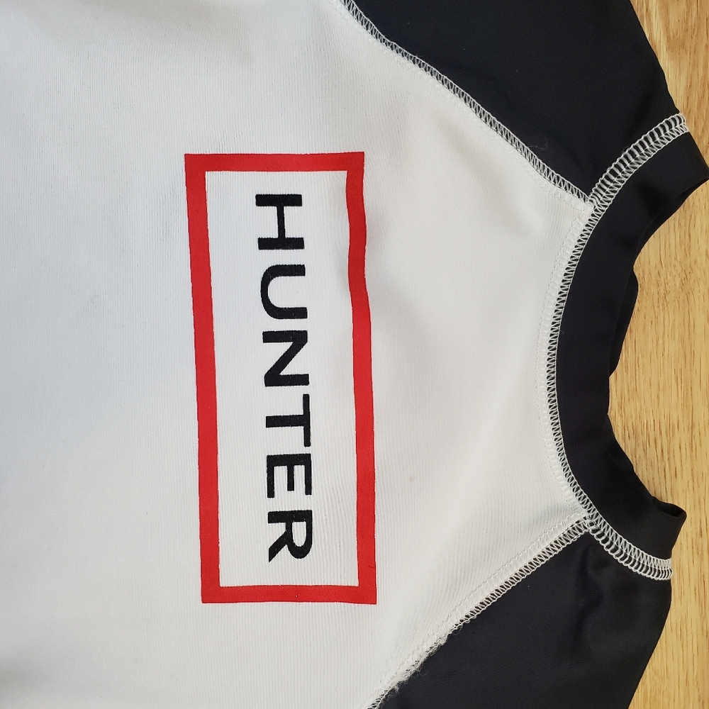Hunter Kids Rashguard Target Collab - Picture 2 of 3